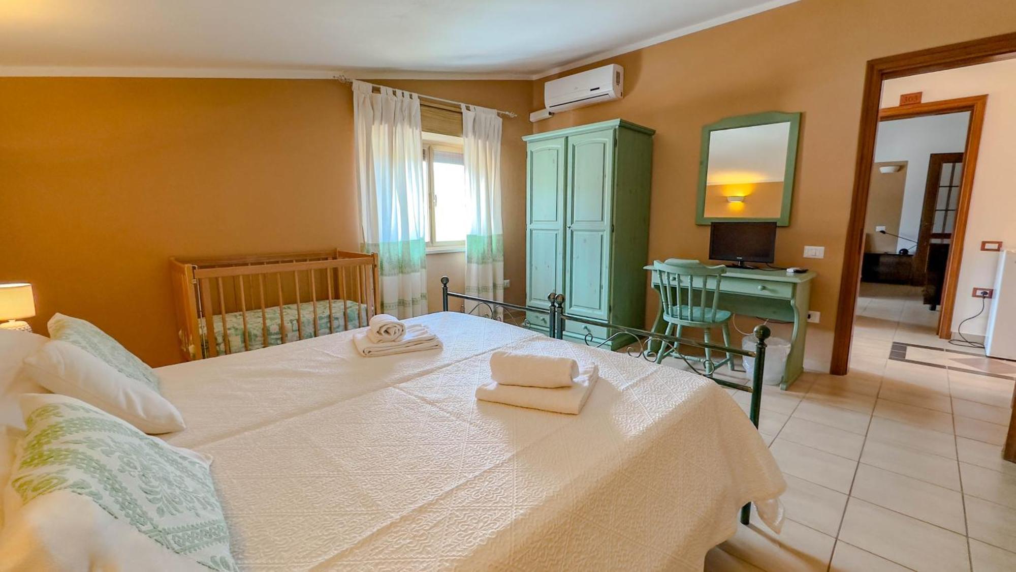 Su Recreu 'E Mare Hotel Bosa Marina Bagian luar foto