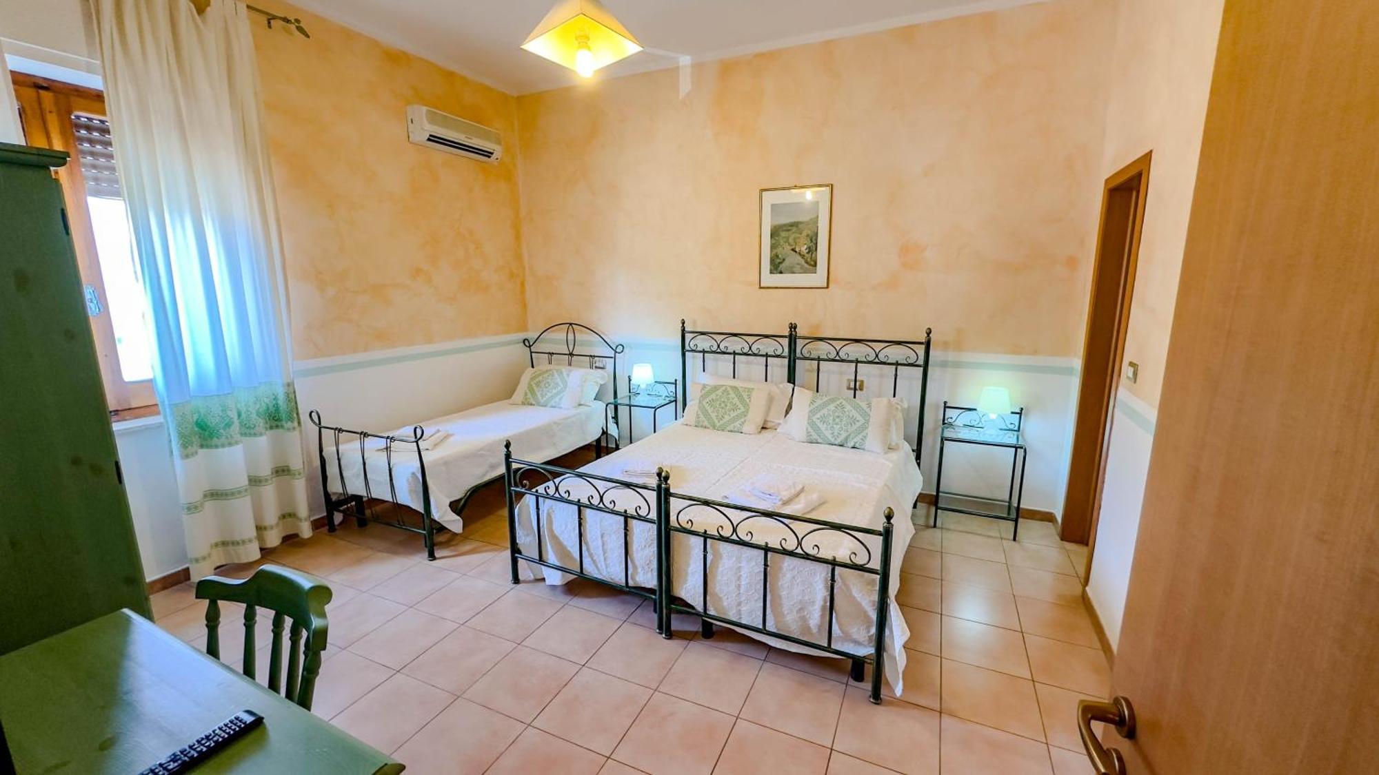 Su Recreu 'E Mare Hotel Bosa Marina Bagian luar foto