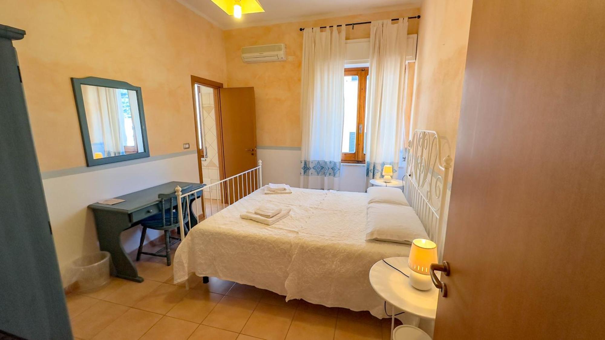Su Recreu 'E Mare Hotel Bosa Marina Bagian luar foto