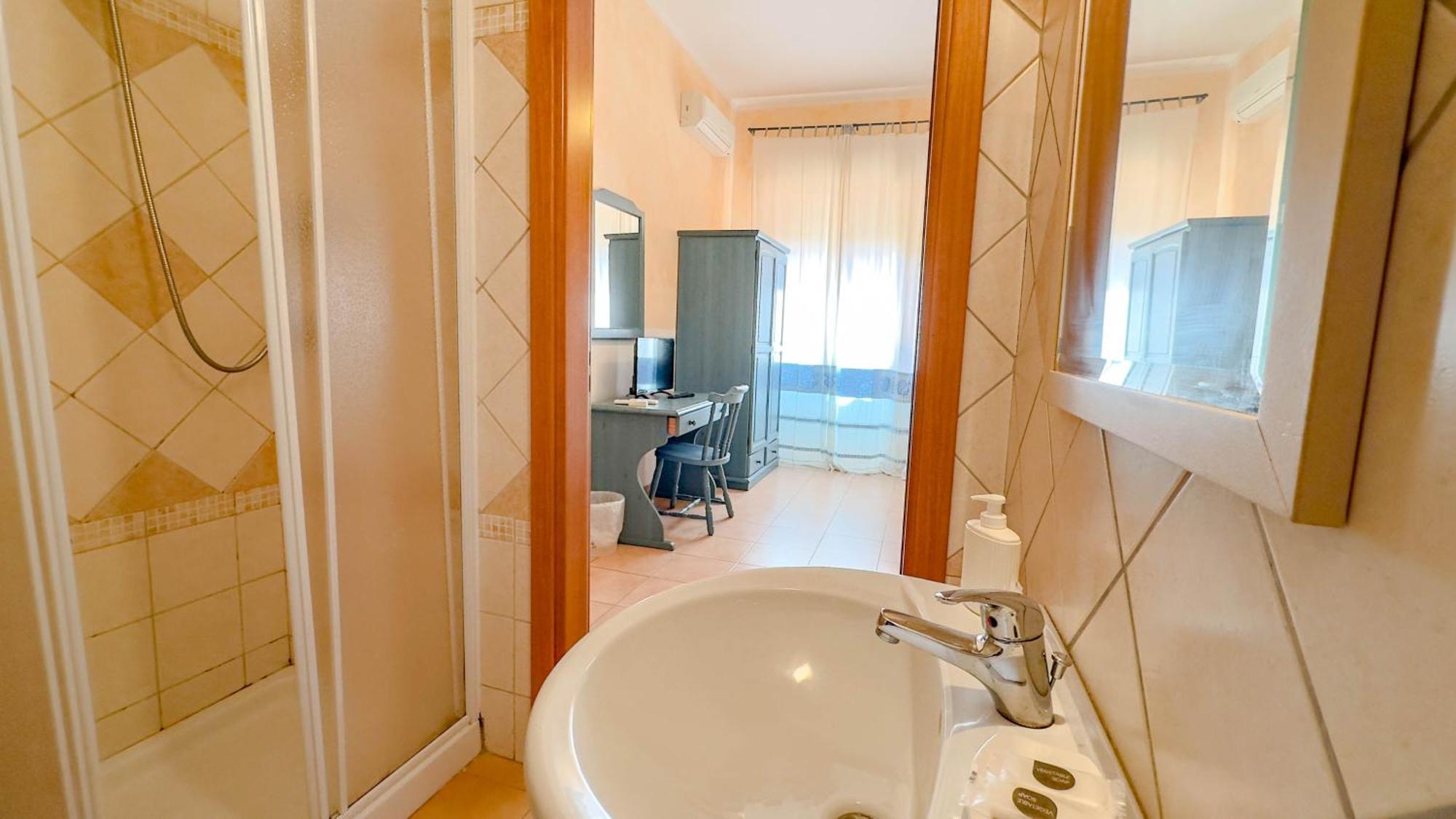 Su Recreu 'E Mare Hotel Bosa Marina Bagian luar foto